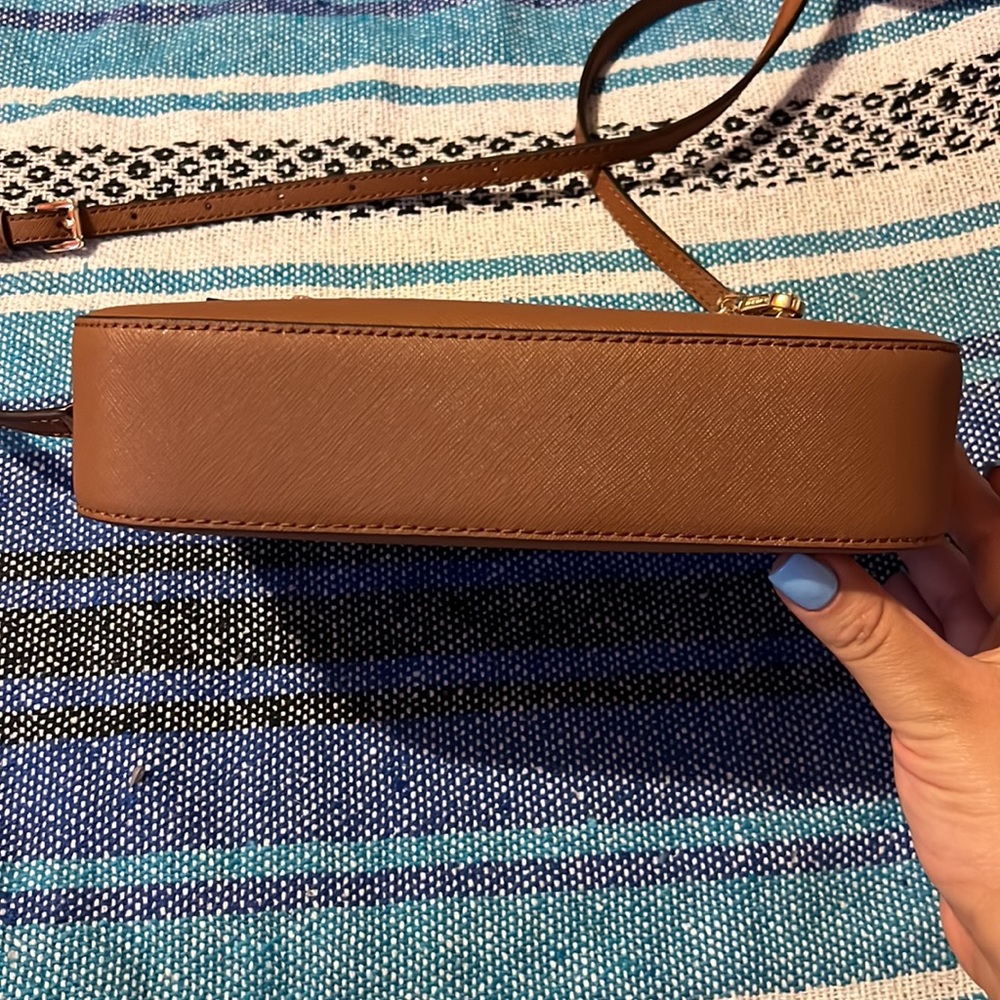 Michael Kors Jet Set Large Logo Crossbody Bag - Picture 3 of 6